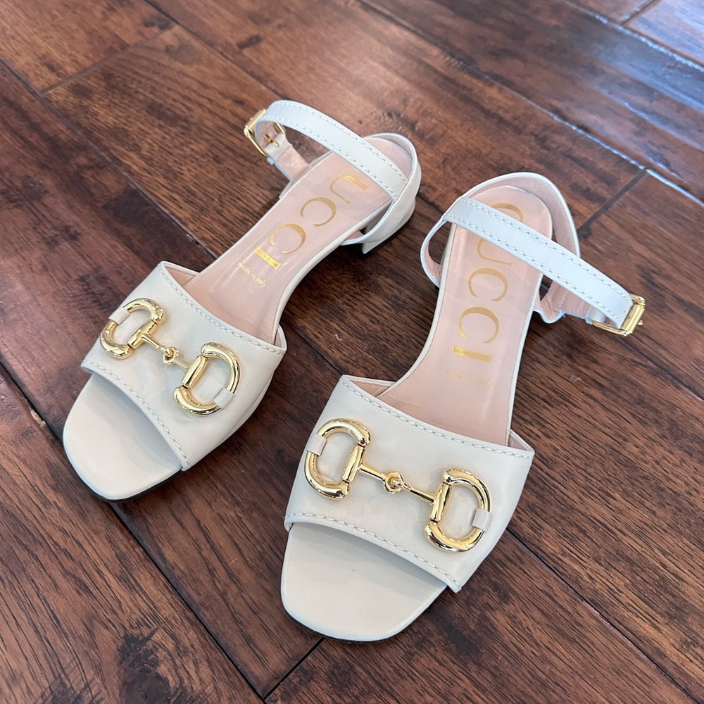 Brand : Gucci, size 38,5 in perfect condition